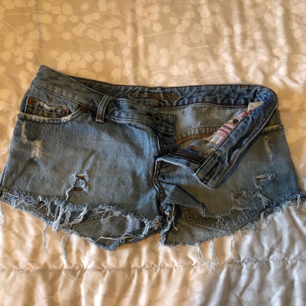 AE cut off shorts